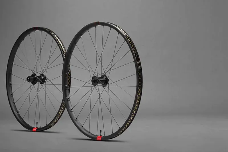 Santa Cruz Reserve HD MX i9 Hydra Wheelset - Sram XD driver